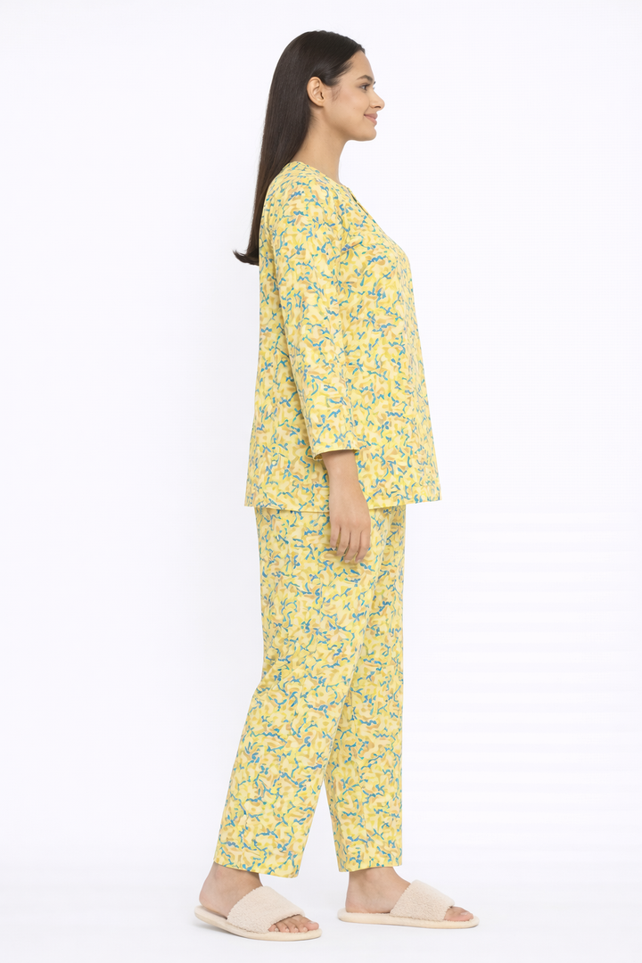 Yellow Zig Zag Line Print V Neck 3/4th Sleeve Women's Night Suit