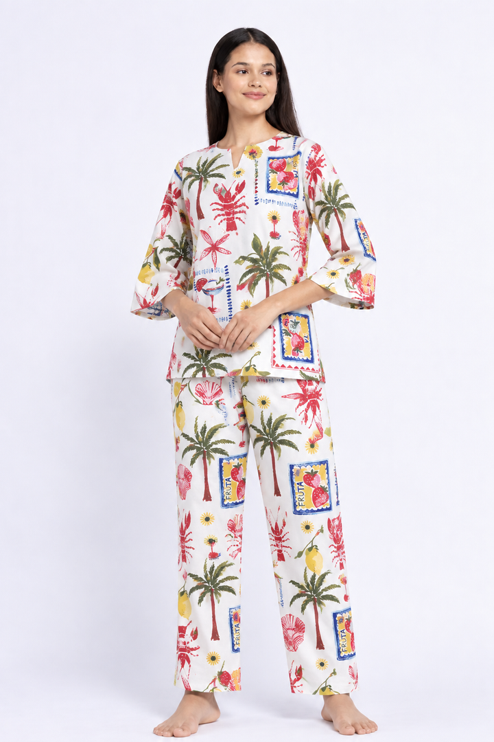 Tropical Postcard Print V-Neck 3/4th Sleeve Women's Night Suit