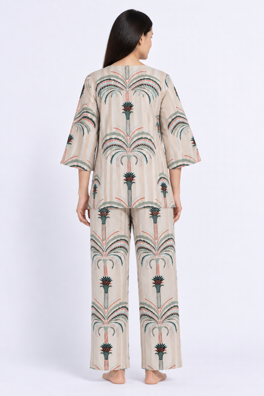 Heritage Bloom Print V-Neck 3/4th Sleeve Women's Night Suit