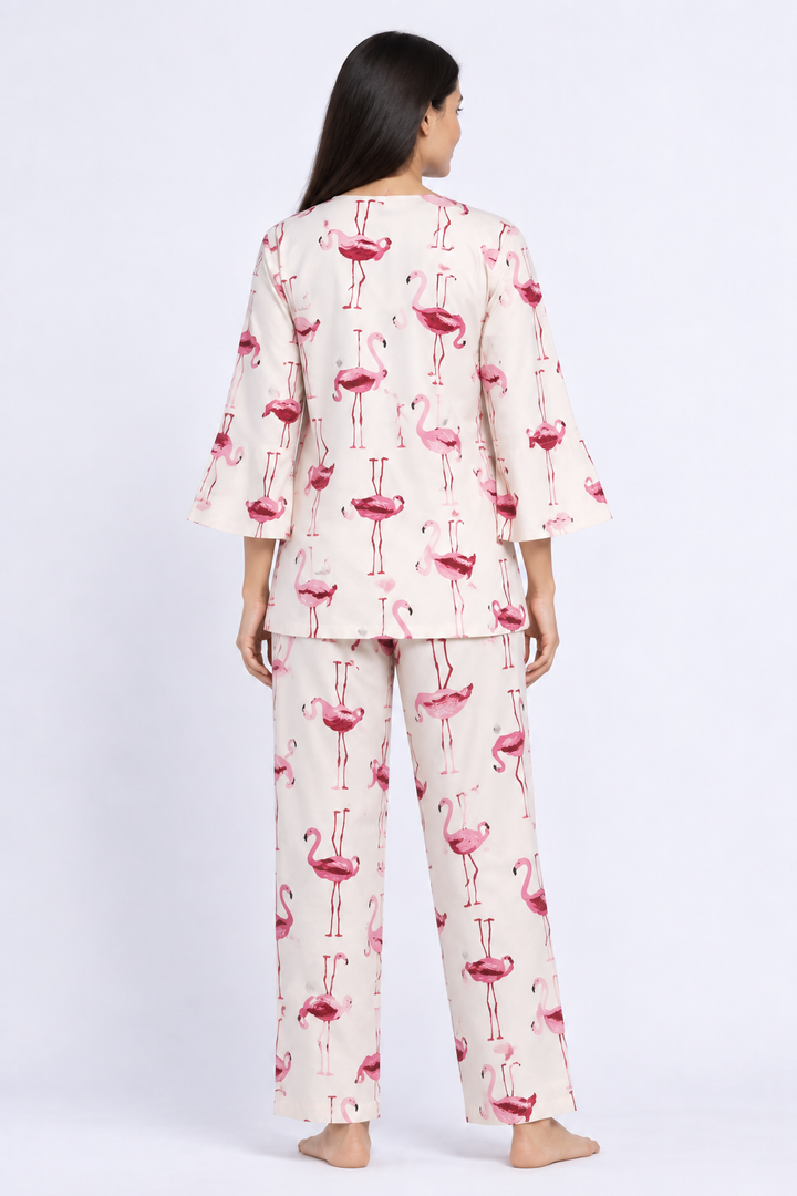 Flamingo Dreams Print V-Neck 3/4th Sleeve Women's Night Suit