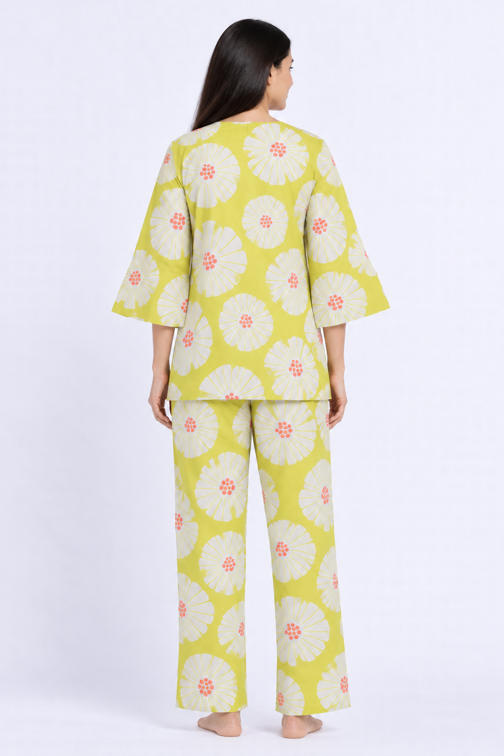 Lemon Bloom Print V-Neck 3/4th Sleeve Women's Night Suit