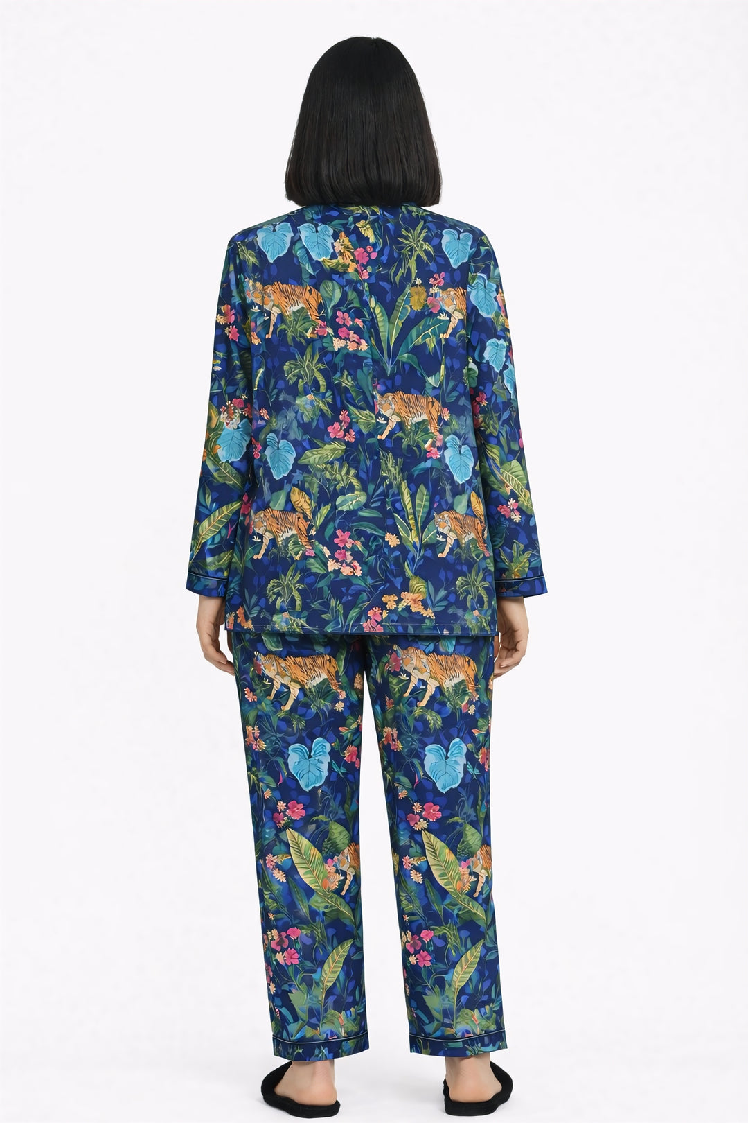 Jungle Whisper Print Long Sleeve Women's Night Suit