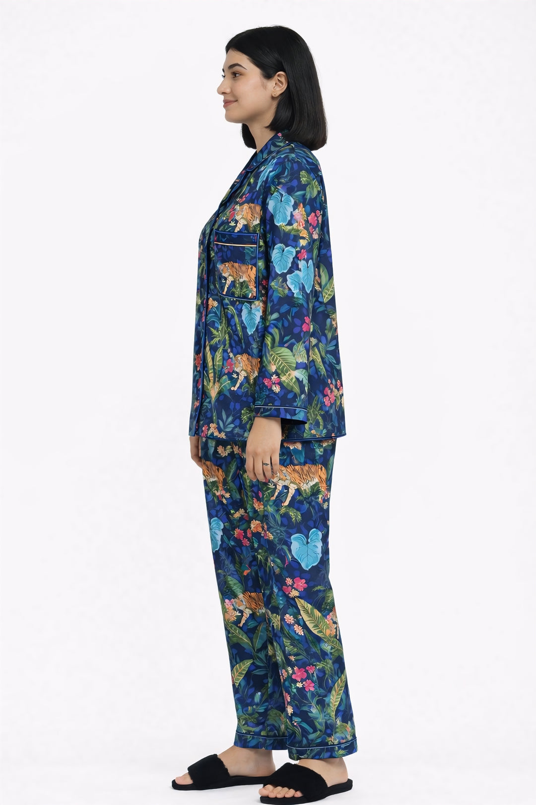 Jungle Whisper Print Long Sleeve Women's Night Suit