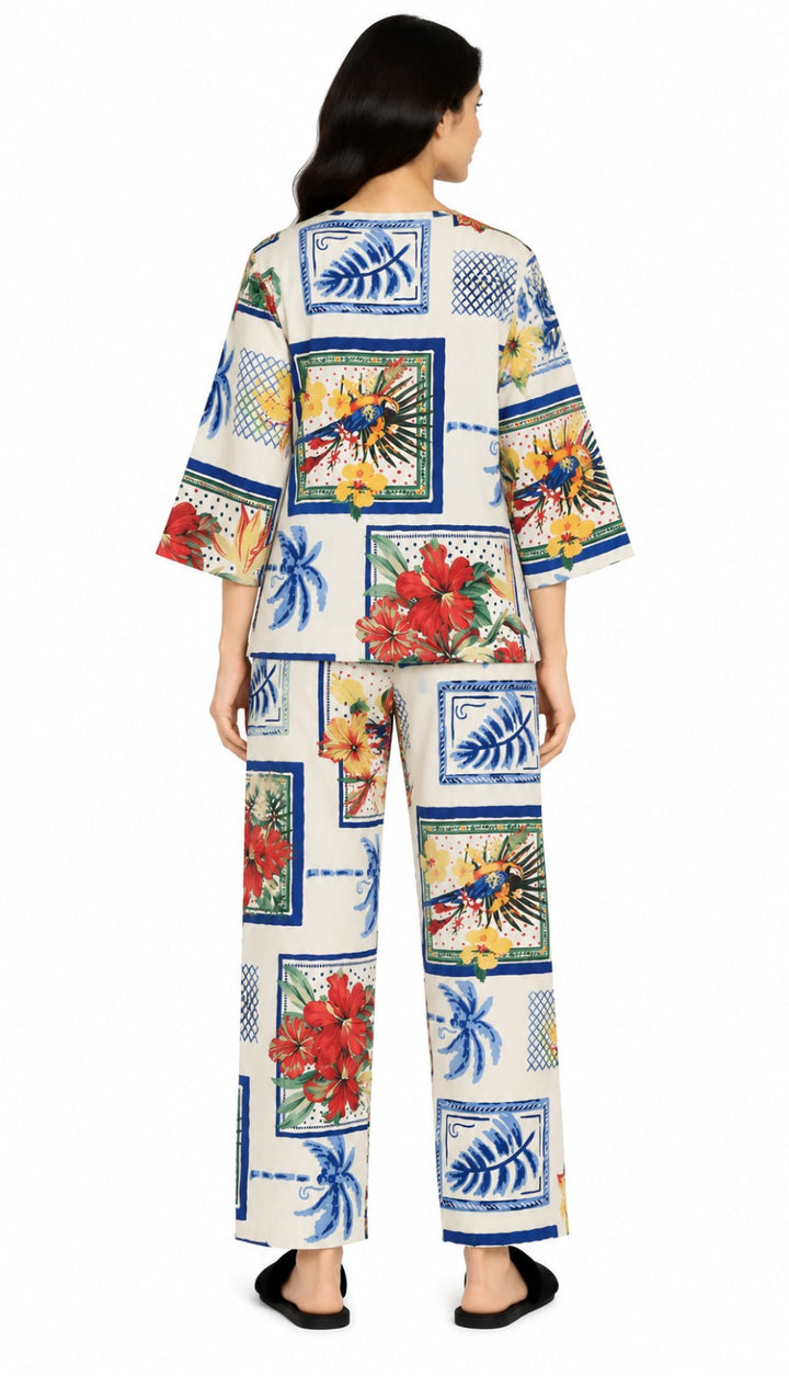 Tropical Mosaic Print V-Neck 3/4th Sleeve Women's Night Suit