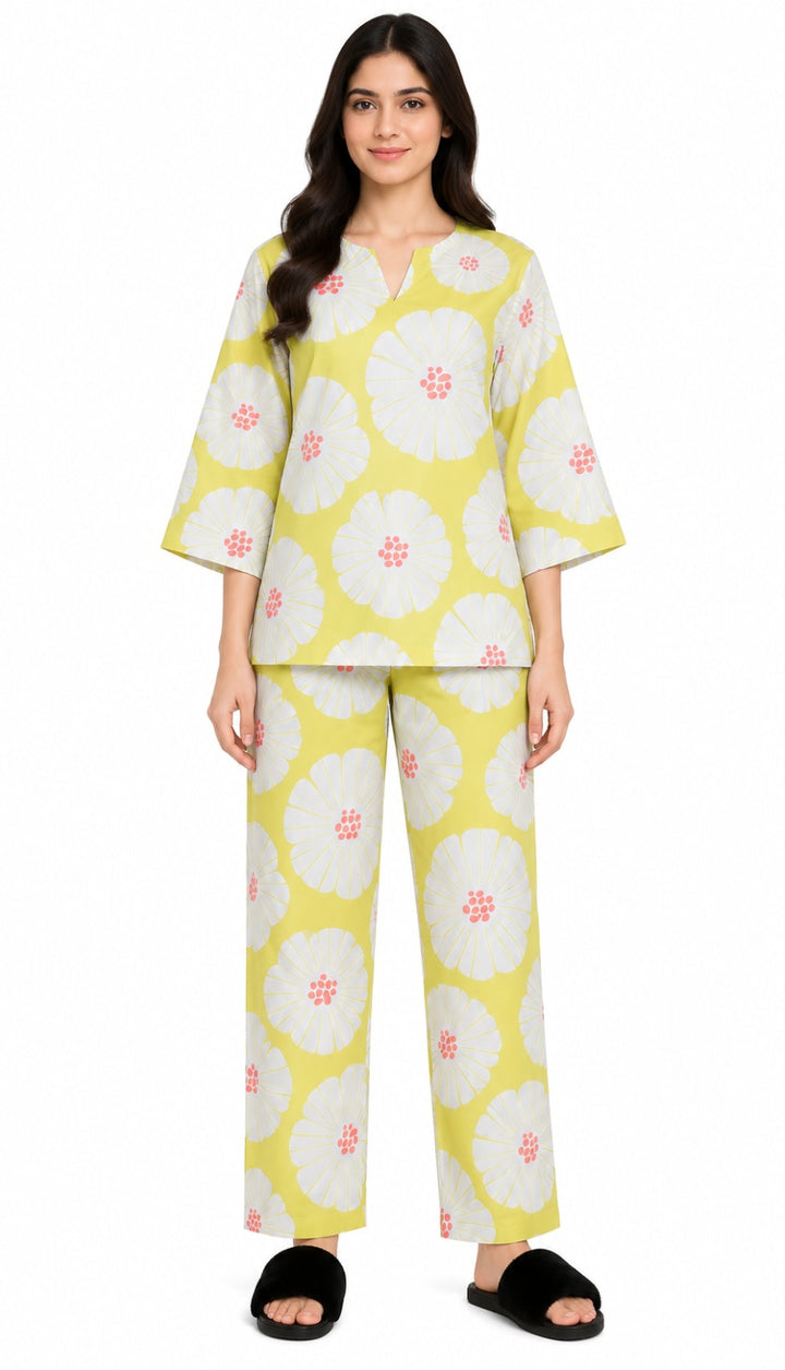 Lemon Bloom Print V-Neck 3/4th Sleeve Women's Night Suit