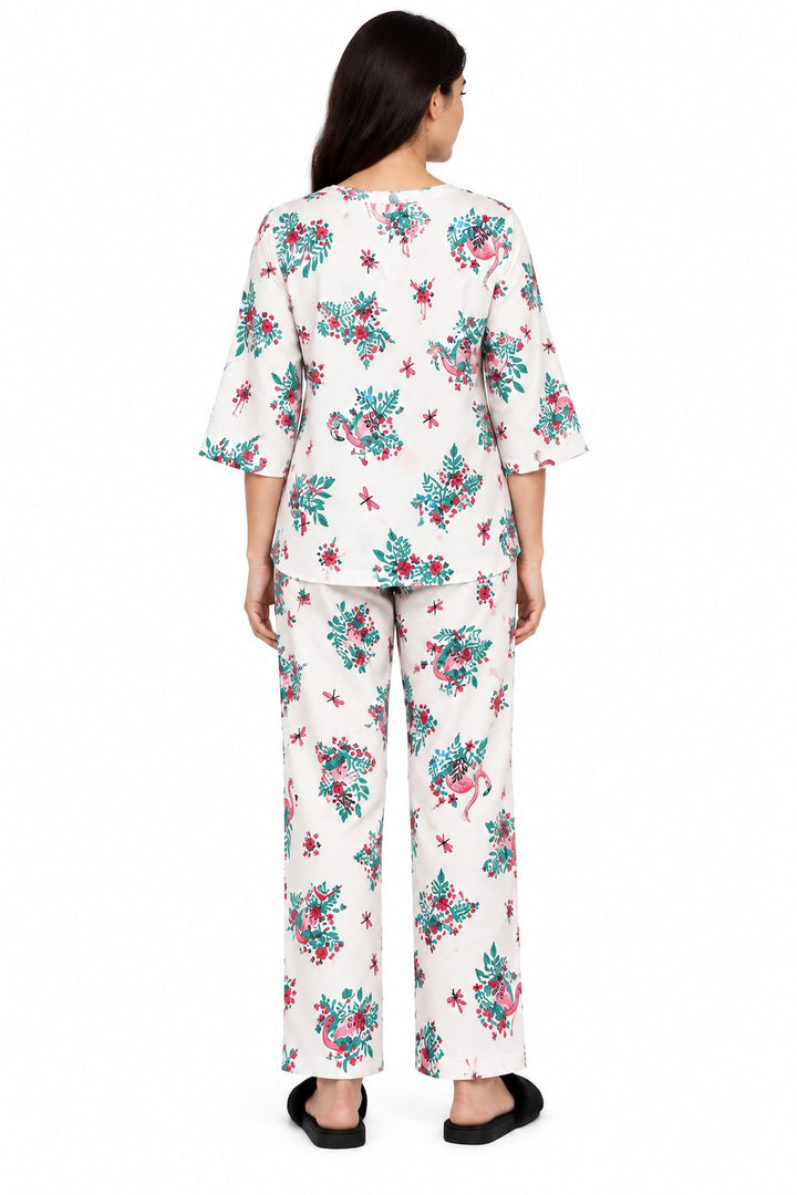 Blooming Flamingo Print V-Neck 3/4th Sleeve Women's Night Suit