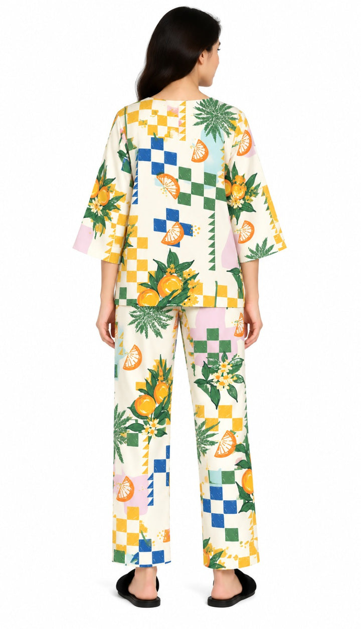 Citrus Garden Print V-Neck 3/4th Sleeve Women's Night Suit