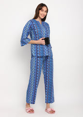 Blue Abstract Print V Neck 3/4th Sleeve Women's Night suit - Shopbloom