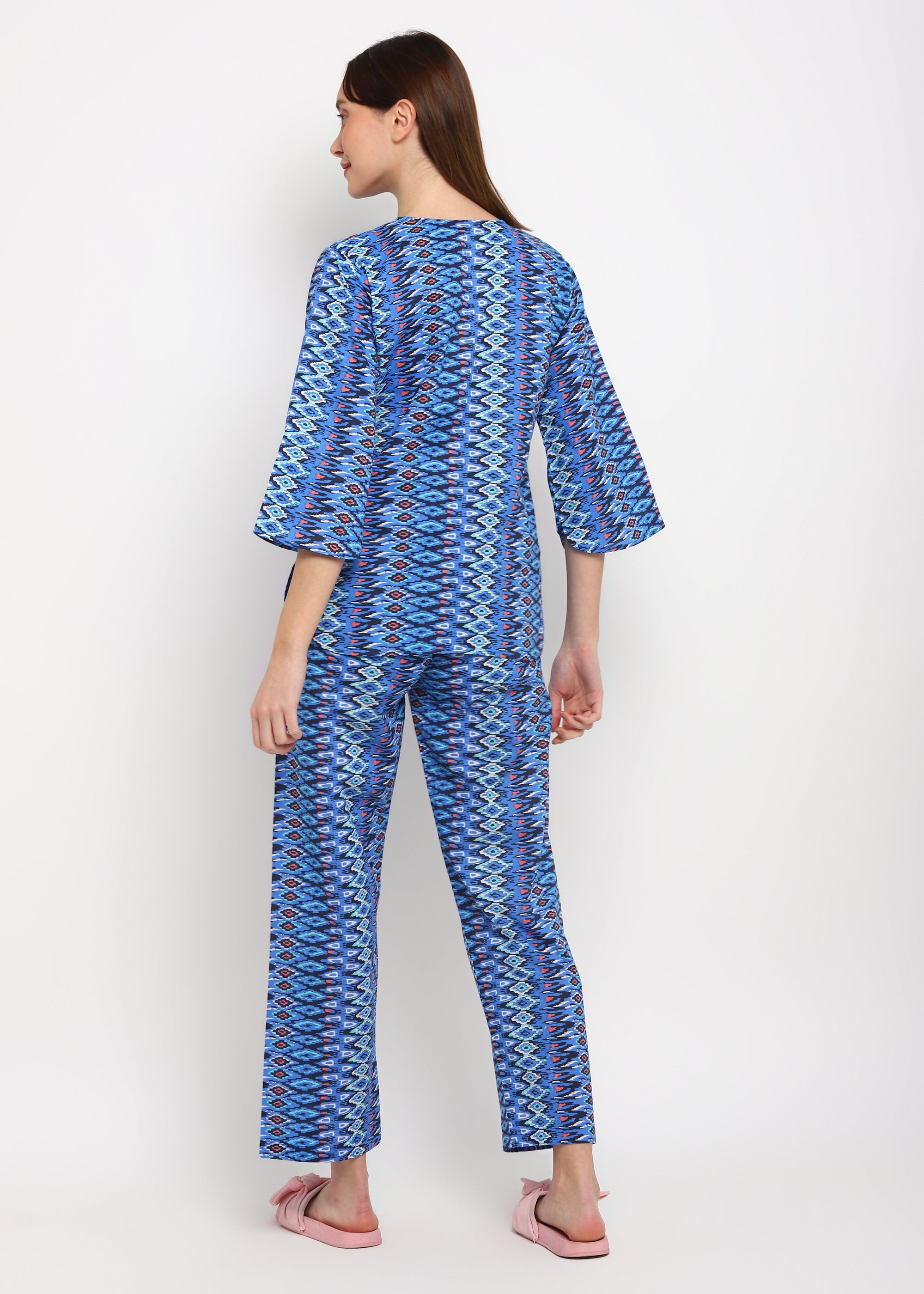 Blue Abstract Print V Neck 3/4th Sleeve Women's Night suit - Shopbloom