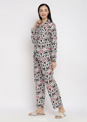 Reindeer Print Cotton Flannel Long Sleeve Women's Night Suit - Shopbloom